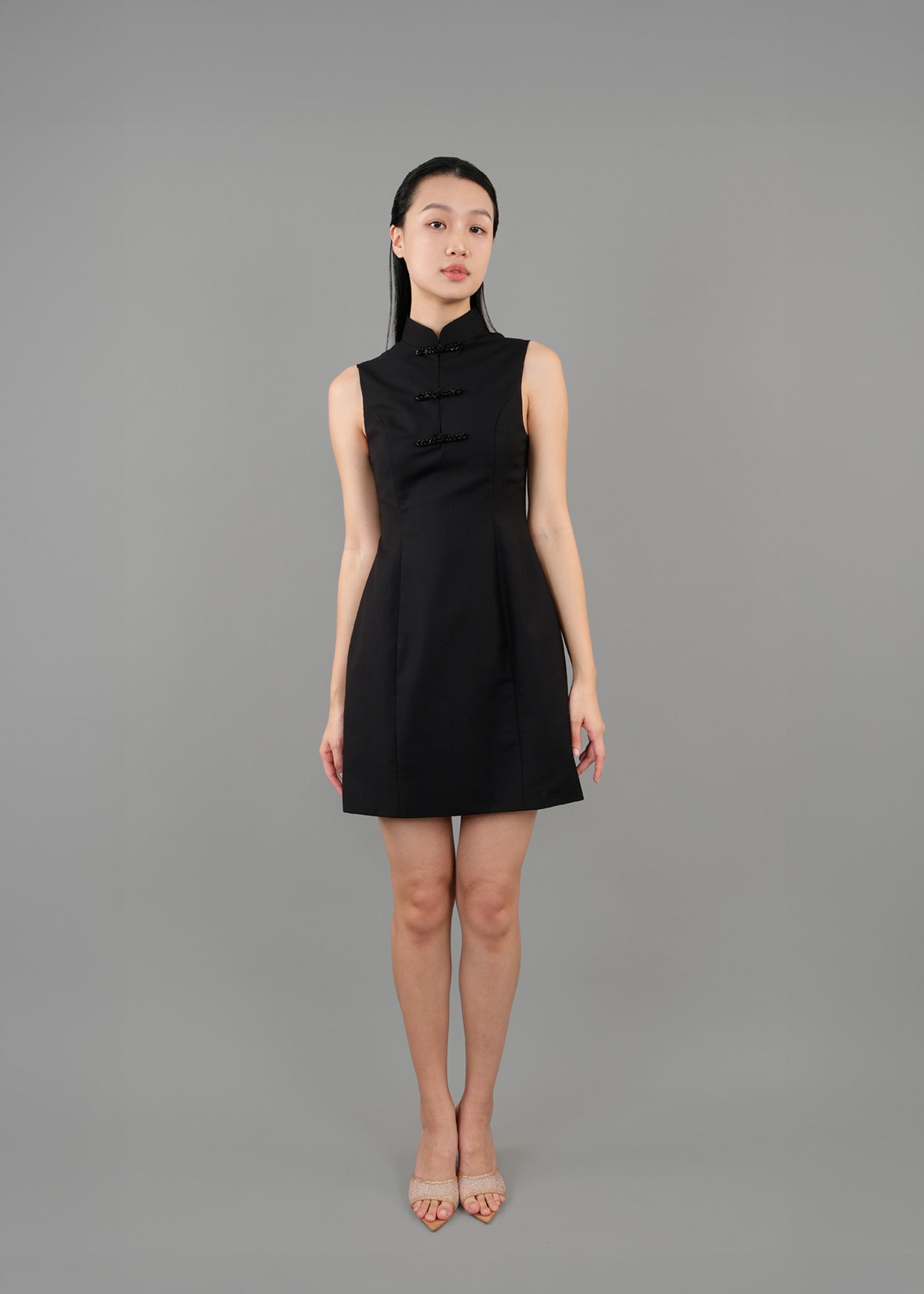 Sleeveless A Line Mini Qipao (Black)