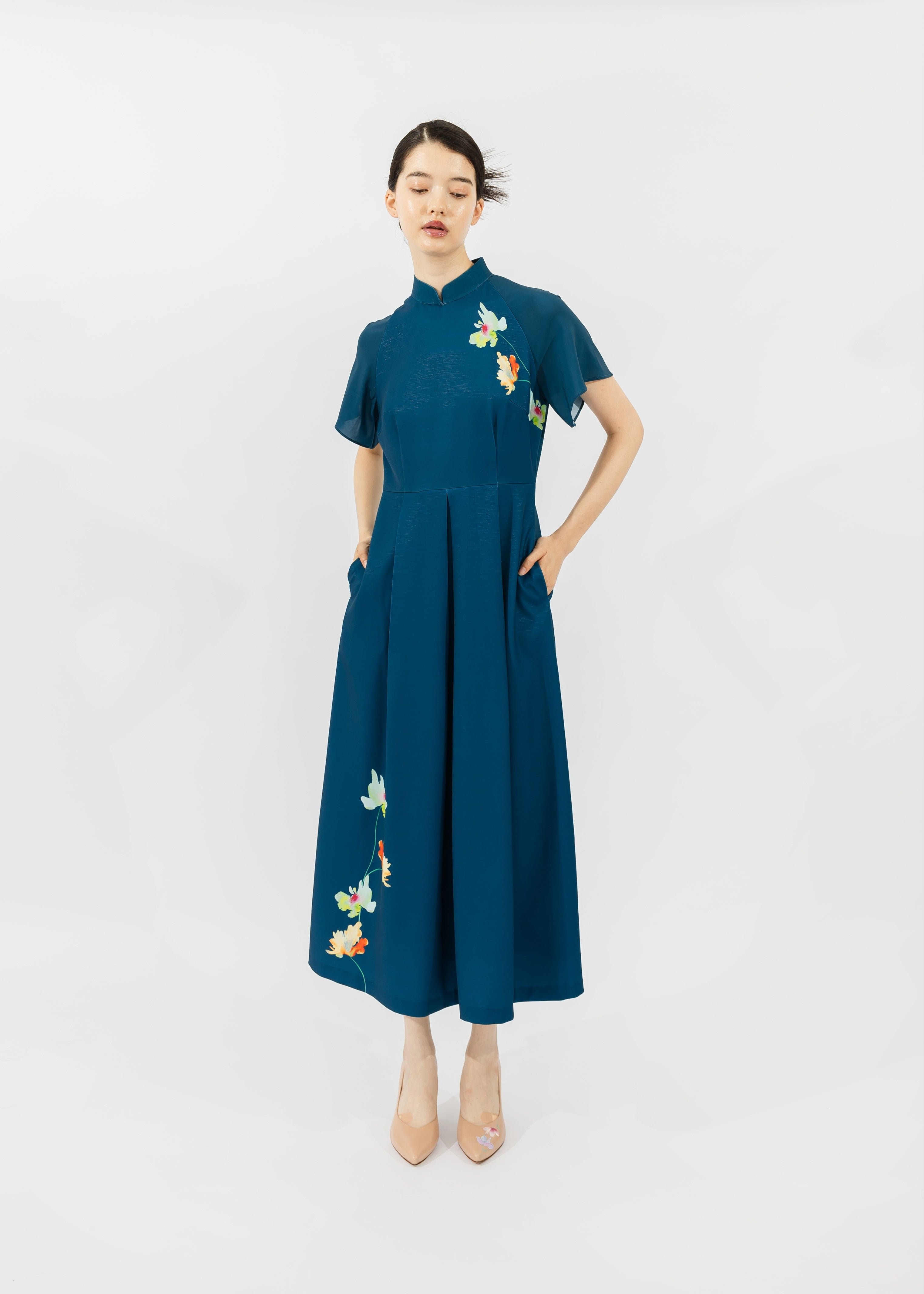 World of Ying x Qipology — Chiffon Sleeve Midi Qipao with Floral Print