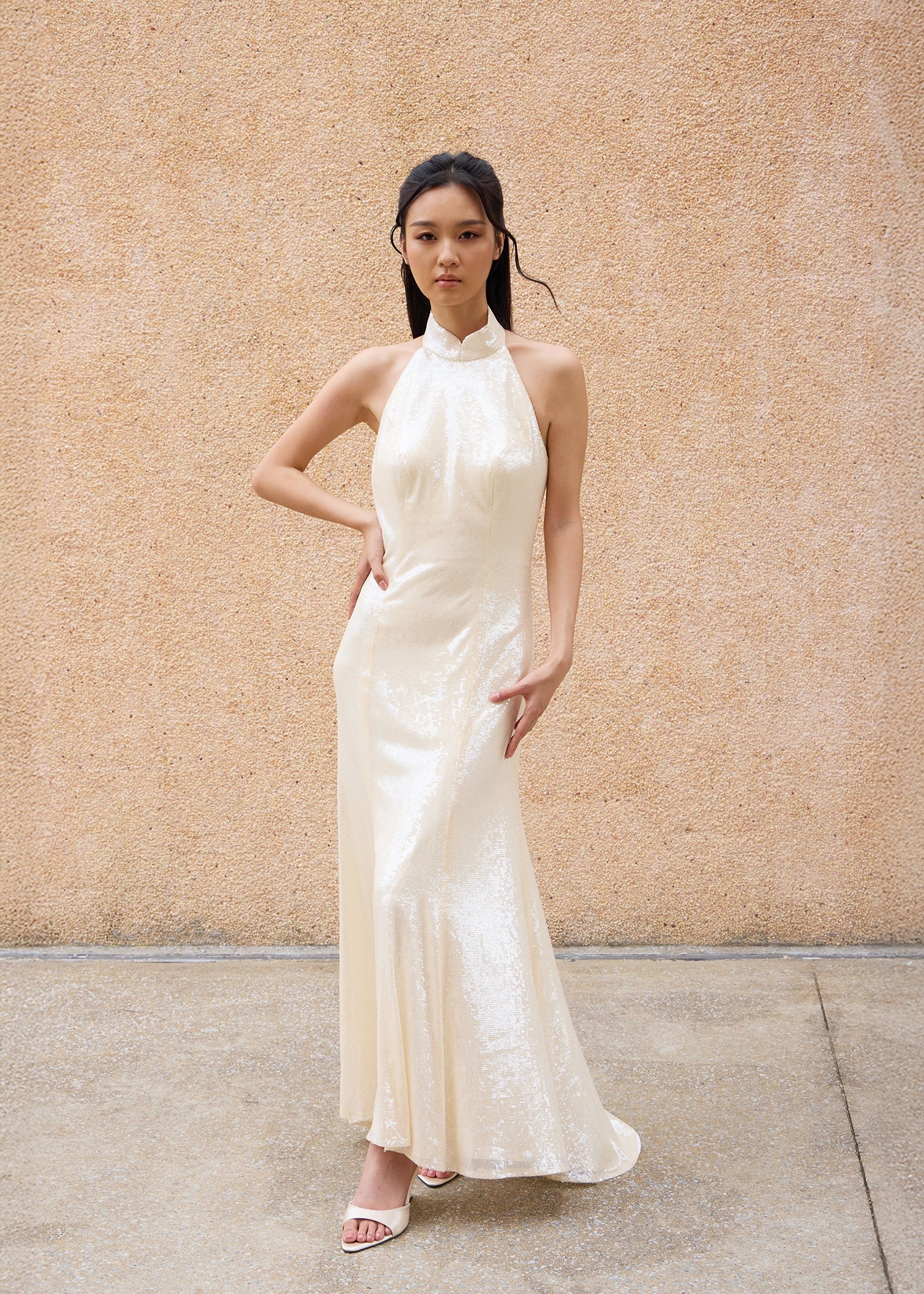 Halter Draped Back Mermaid Sequins Qipao (Champagne)