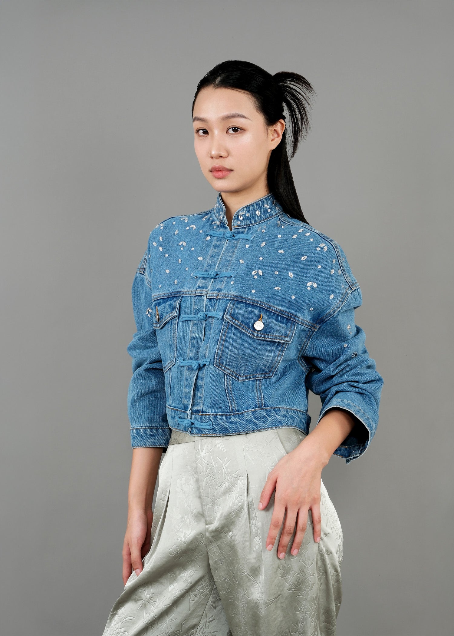 Cropped Denim Tang Jacket w Crystals (Blue)