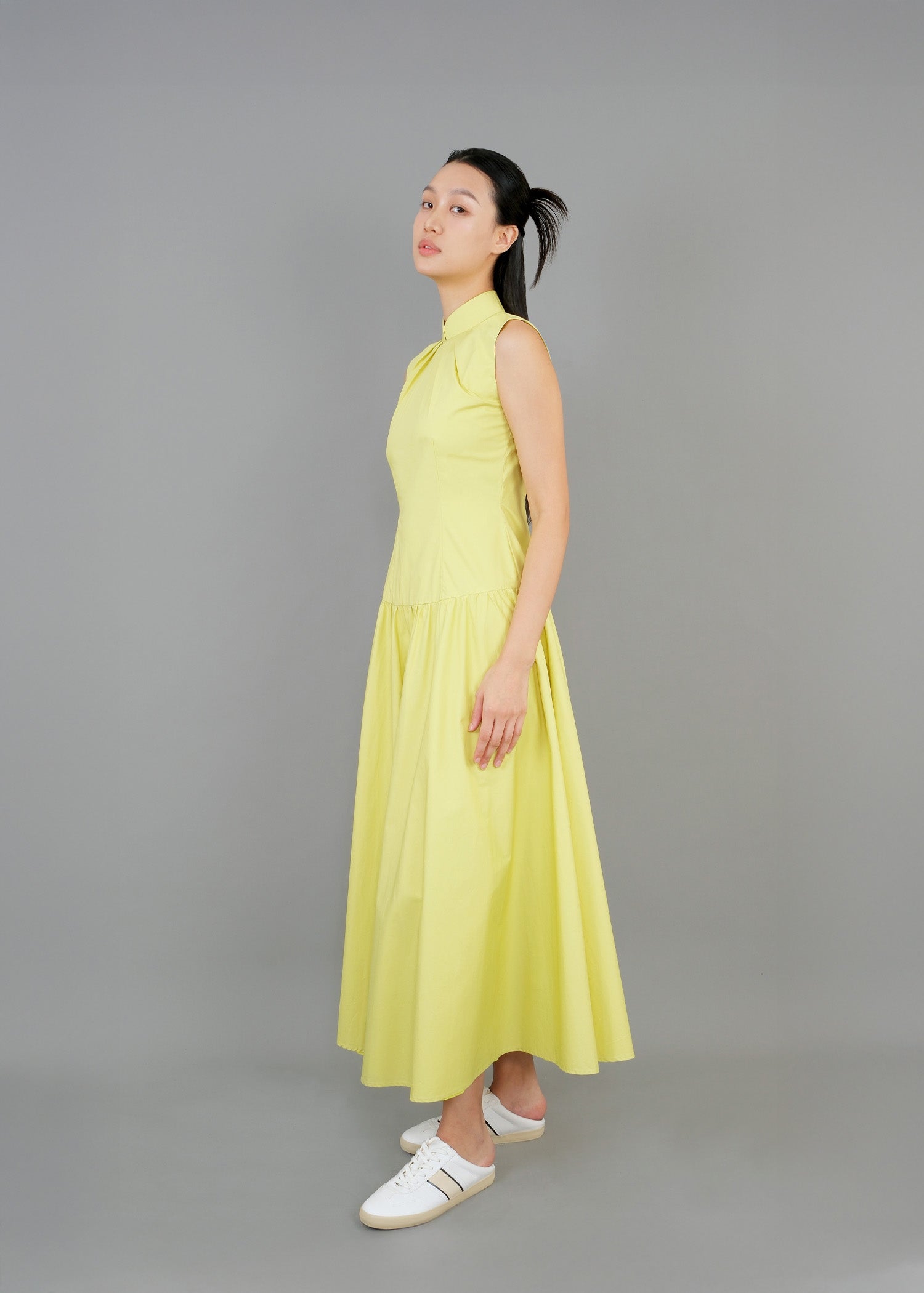 Sleeveless Drop Waist Pleated A Line Dress (Lime)