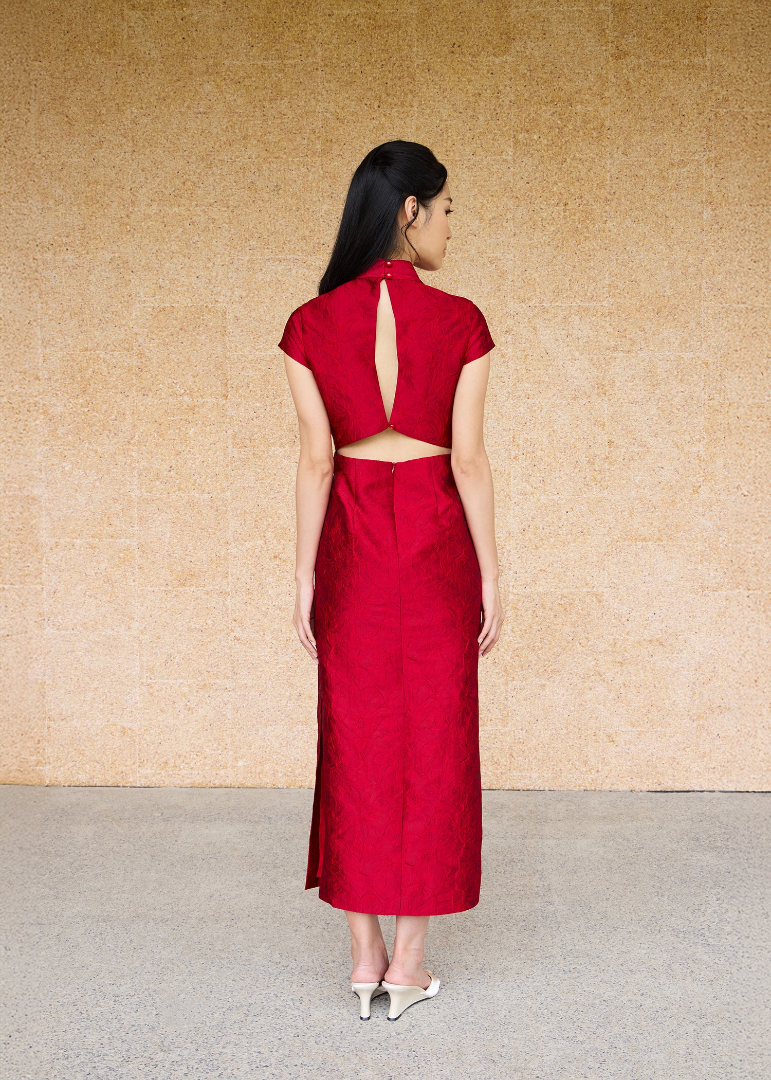 Cap Sleeve Cut Out Back Brocade Qipao (Red) - RTW