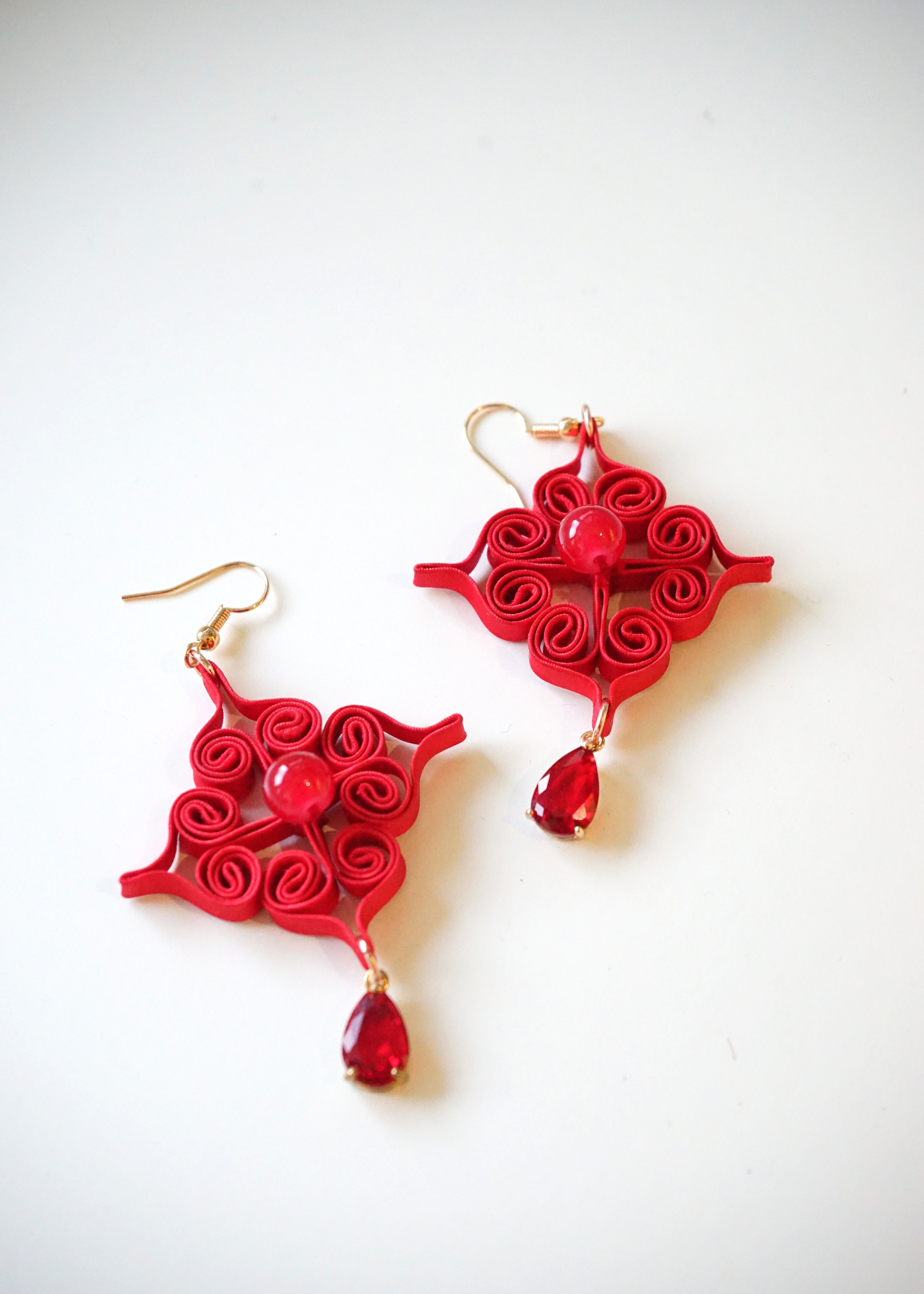 Ruyi Pankou Earrings (Red)