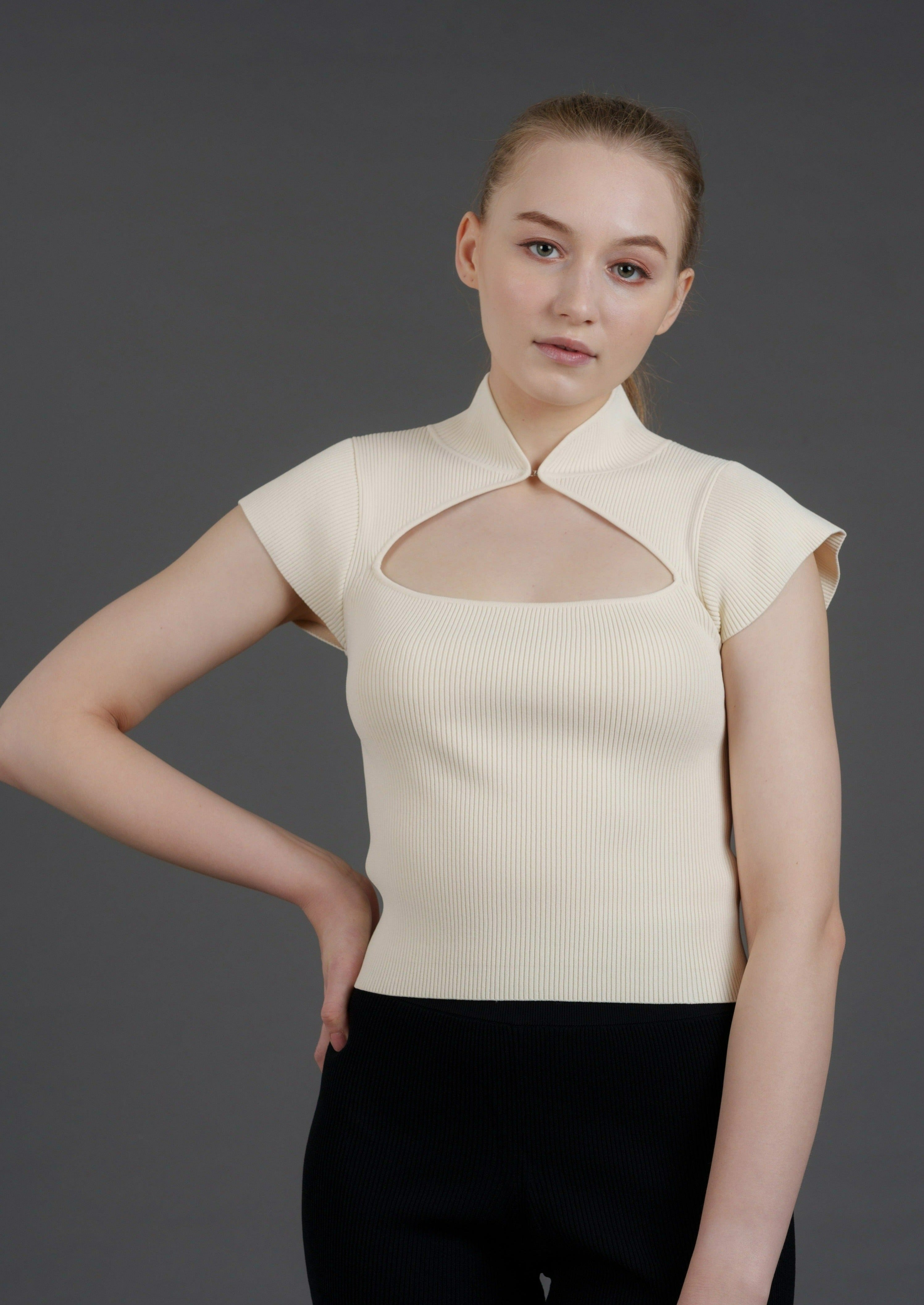 Knitted Qipao Top with Keyhole (Ecru)