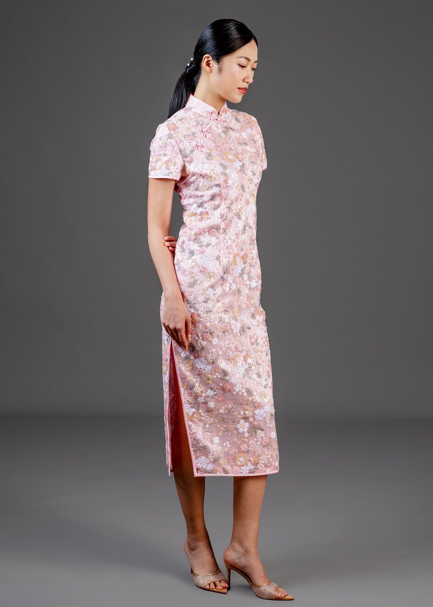 Short Sleeves Lace Qipao (Pink)