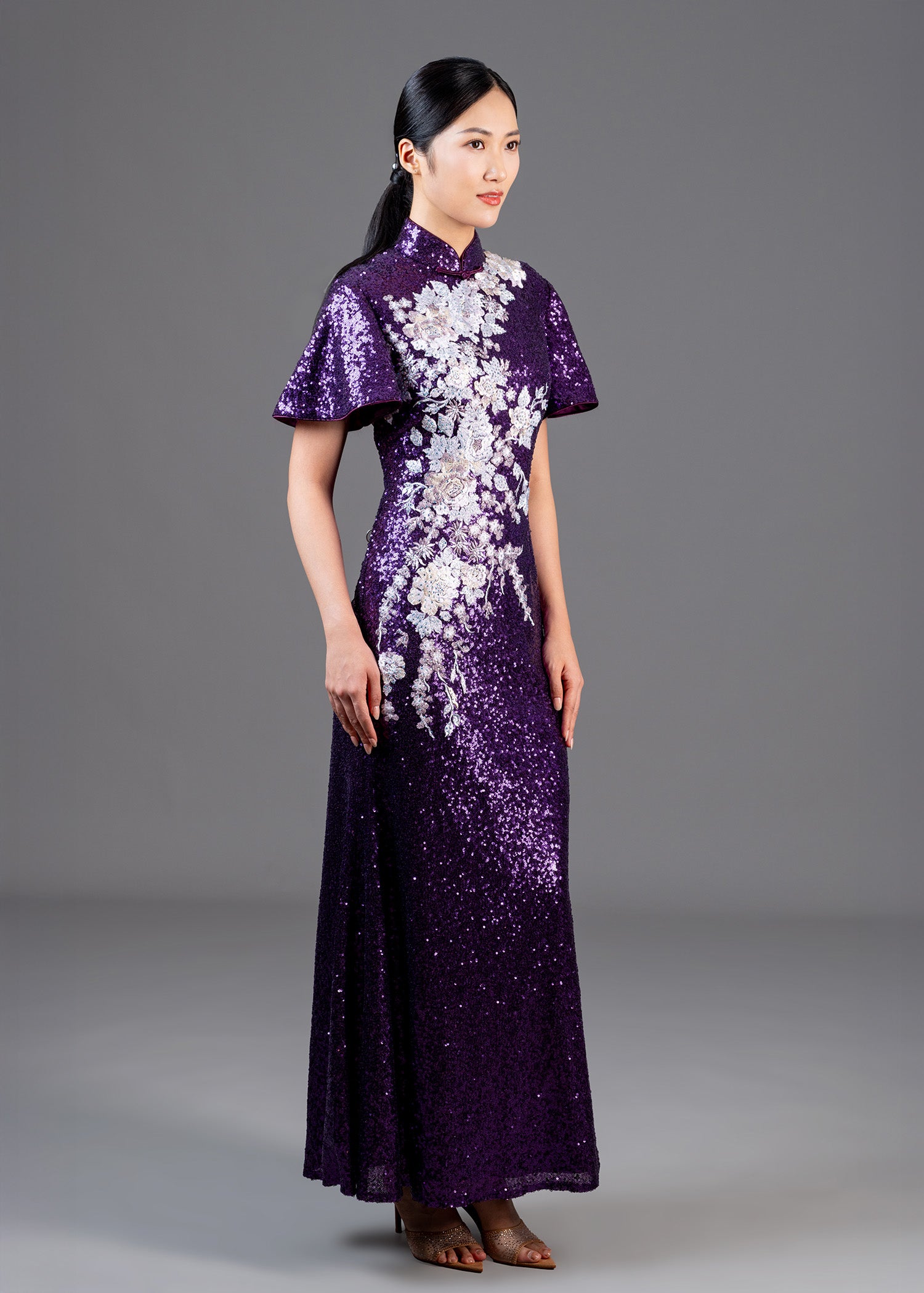 杜鵑花飄袖珠片旗袍