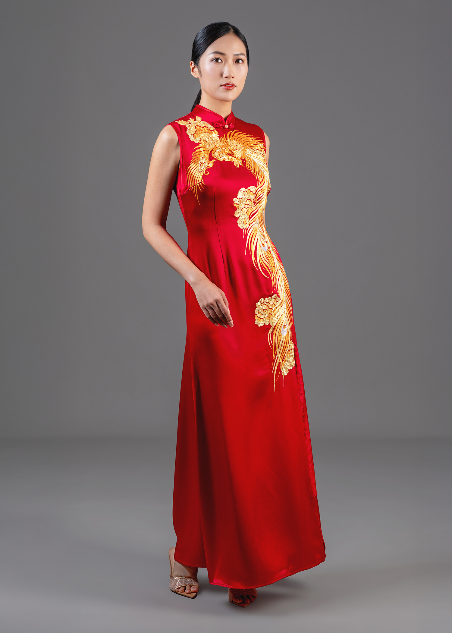 Sleeveless Embroidered Phoenix Mermaid Qipao - RTW