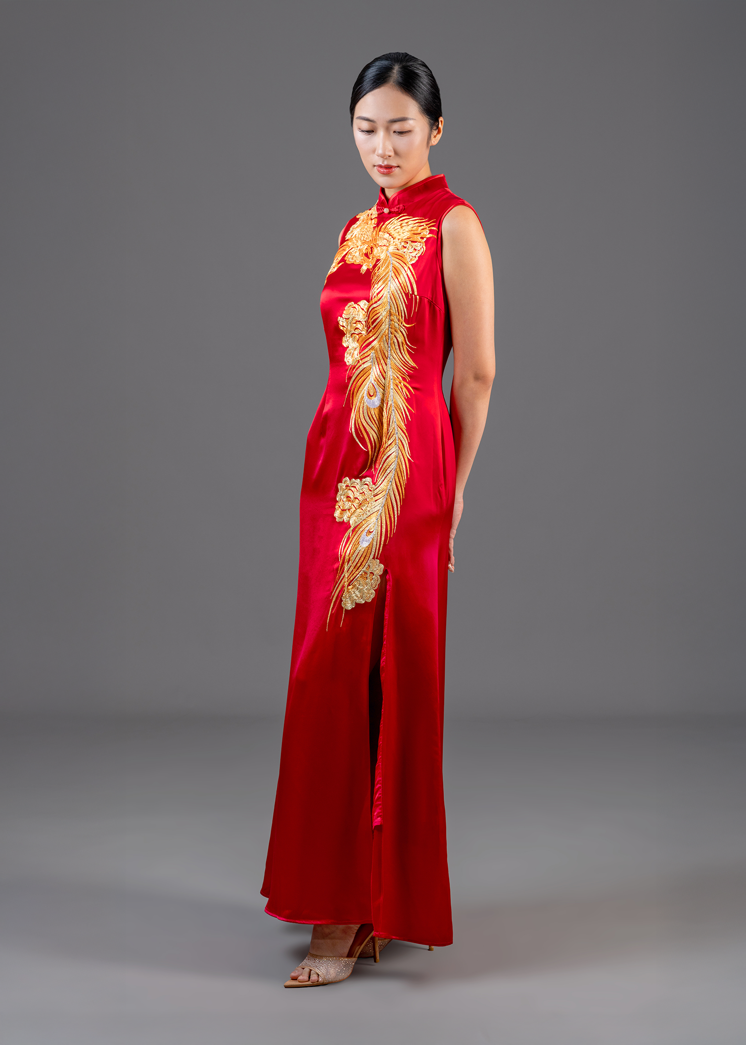 Sleeveless Embroidered Phoenix Mermaid Qipao - RTW
