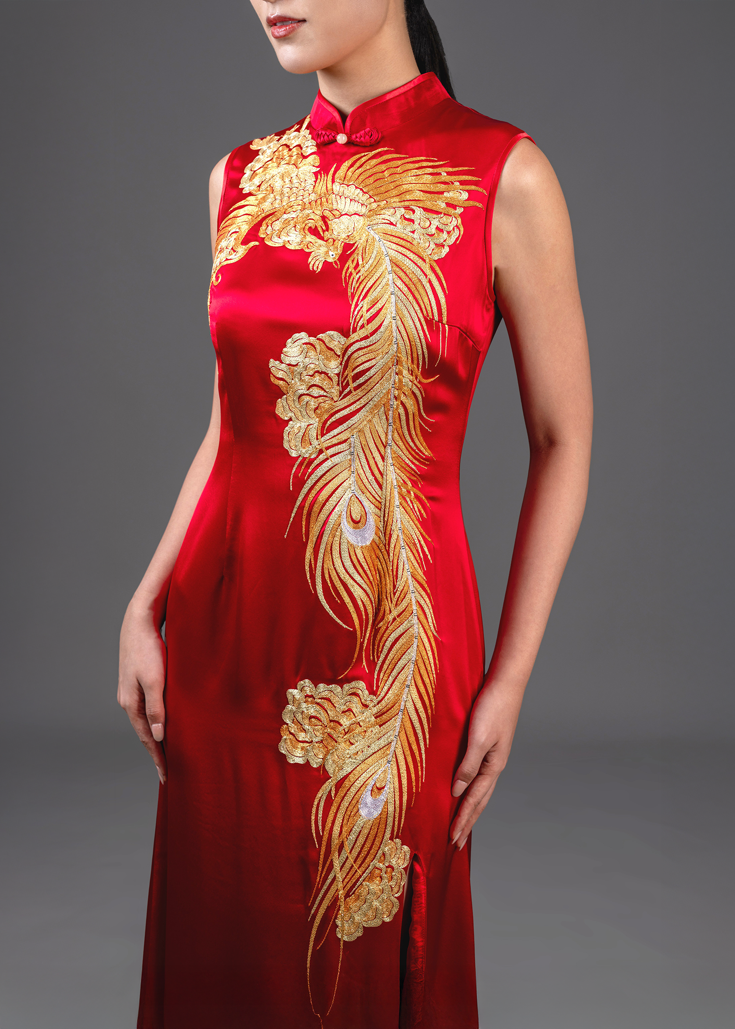 Sleeveless Embroidered Phoenix Mermaid Qipao - RTW