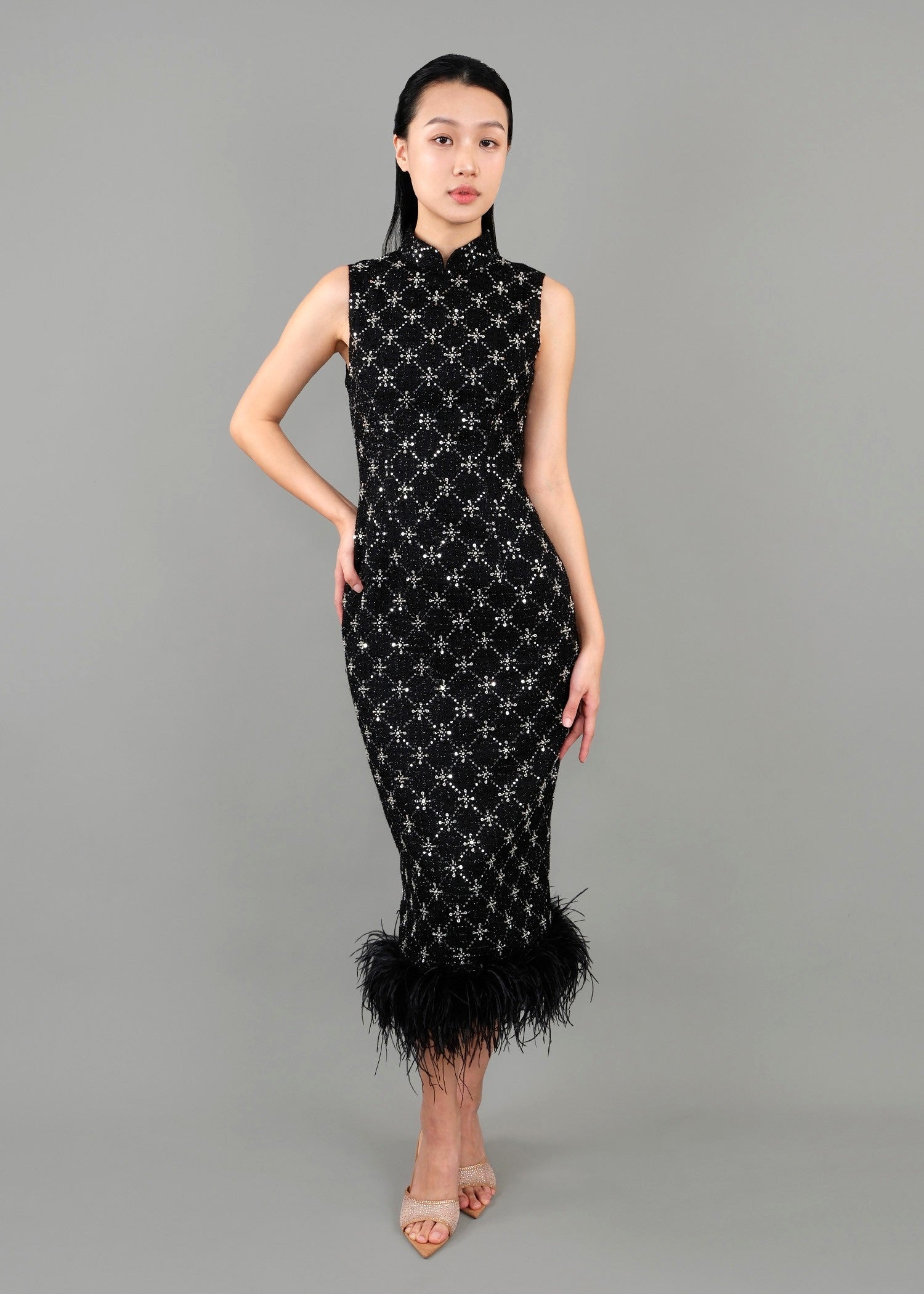 Viola Sleeveless Embroidered Tweed Qipao w Feather (Black)