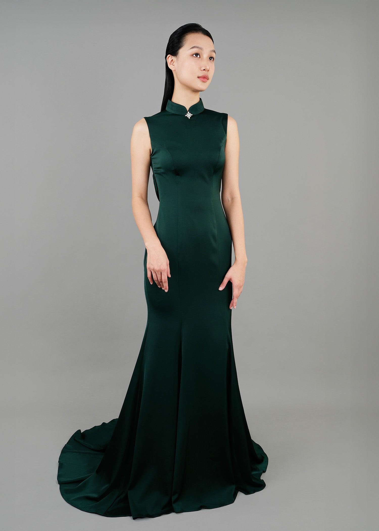 Atonement Sleeveless Open Back Mermaid Qipao