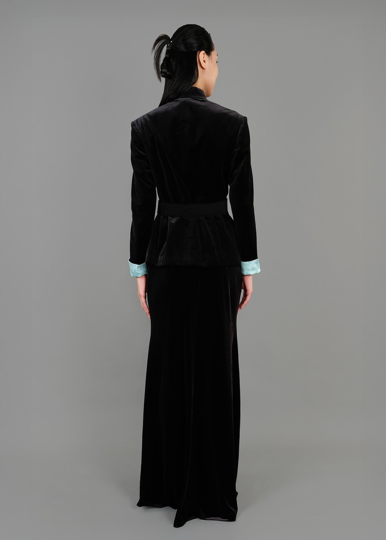 Fitted Velvet Tang Jacket w Belt (Black/ Light Blue)