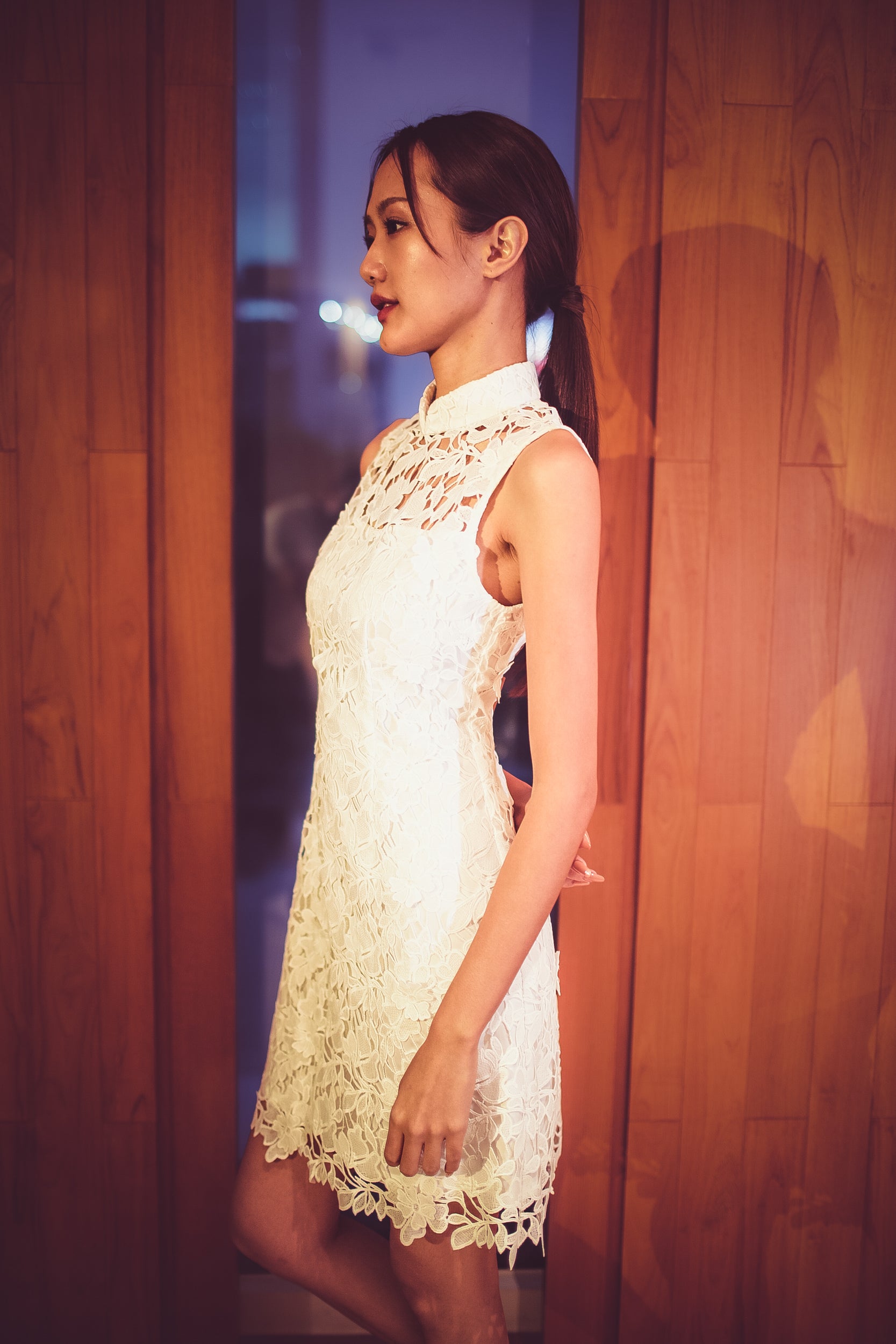 Sleeveless Lace Mini Qipao Dress