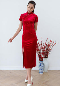 Forget Me Not Velvet Qipao Dress (Red)